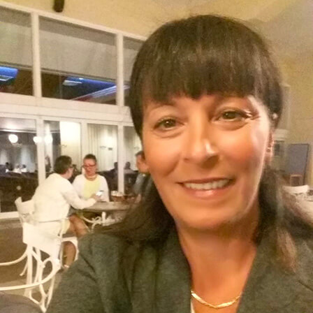 Collaborateur de la société IPSO FACTO - Arabelle Violette